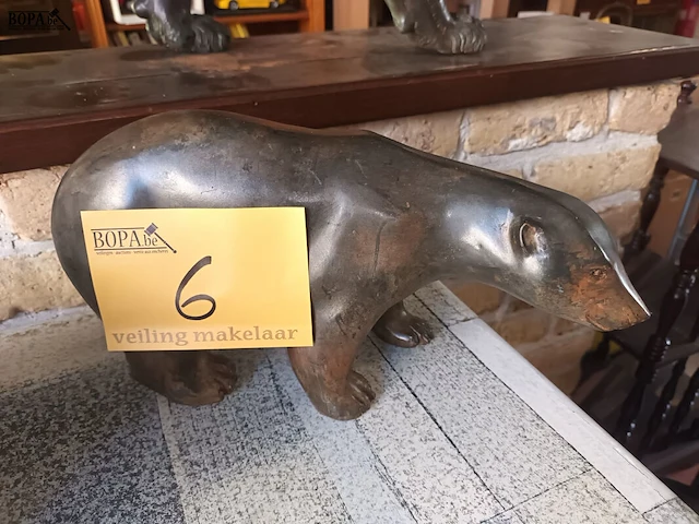 Lot 6 - bronzen beer pierre chenet - afbeelding 1 van  4