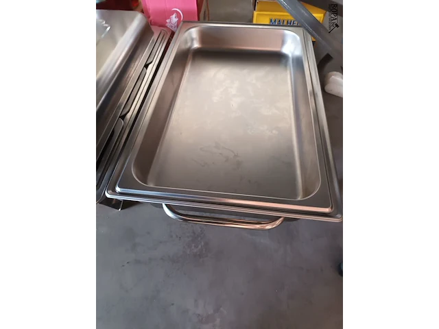 Lot 6 - chafing dish - afbeelding 3 van  3