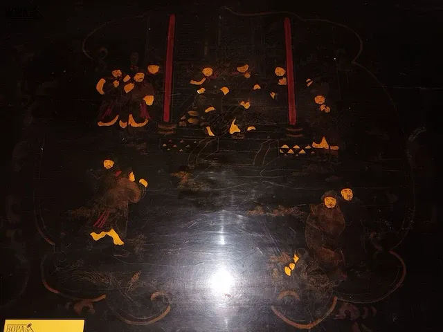 Lot 6 - chinese koffertafel - afbeelding 4 van  7