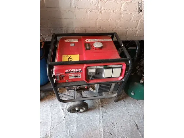 Lot 6 - diesel generator honda - afbeelding 1 van  4