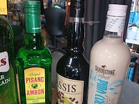 Lot 6 - flessen alcoholische drank. 5 stuks - afbeelding 2 van  3