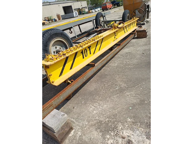 Lot 6 - hijsstuk voor rolbrug - afbeelding 1 van  3