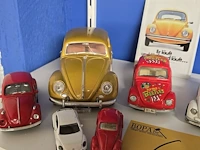 Lot 6 - lotje miniatuur volkswagen autootjes ong 10 stuks - afbeelding 2 van  3