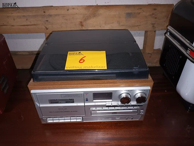 Lot 6 - multi audio recorder/player met dab - afbeelding 1 van  5