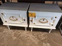 Lot 6 - nachtkastjes. 2 stuks