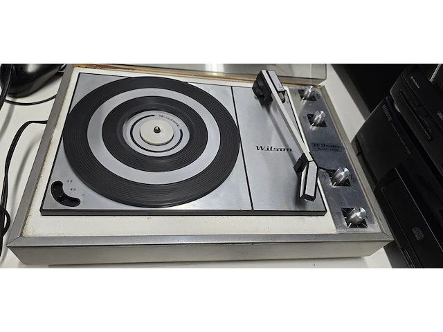 Lot 6 - platenspeler wilson mini trio - afbeelding 2 van  2