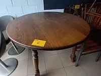 Lot 6 - ronde houten tafel - afbeelding 1 van  4