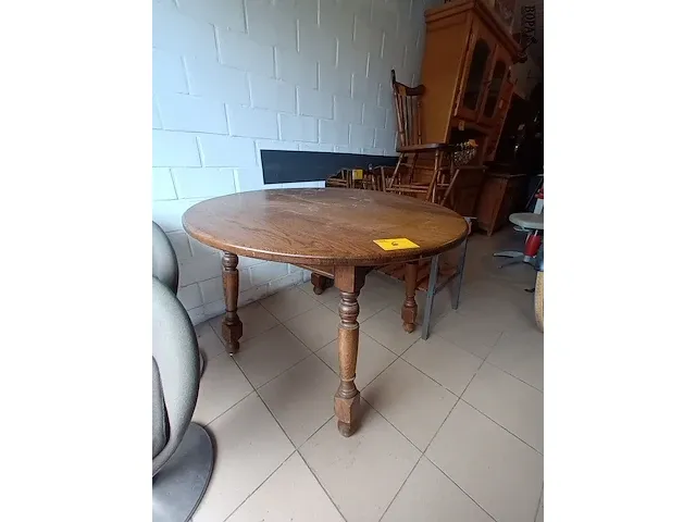 Lot 6 - ronde houten tafel - afbeelding 2 van  4