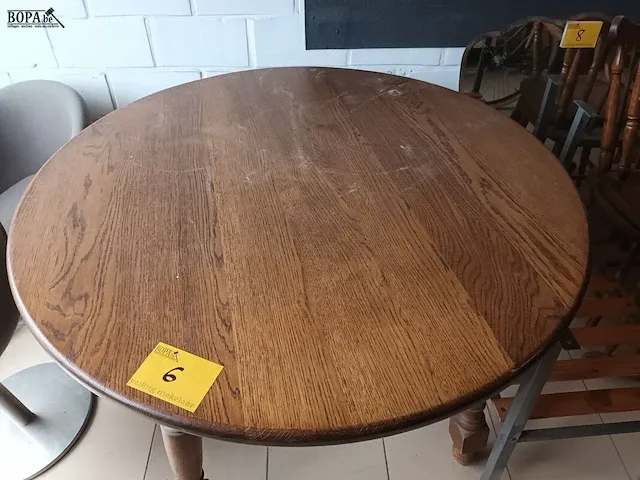 Lot 6 - ronde houten tafel - afbeelding 4 van  4