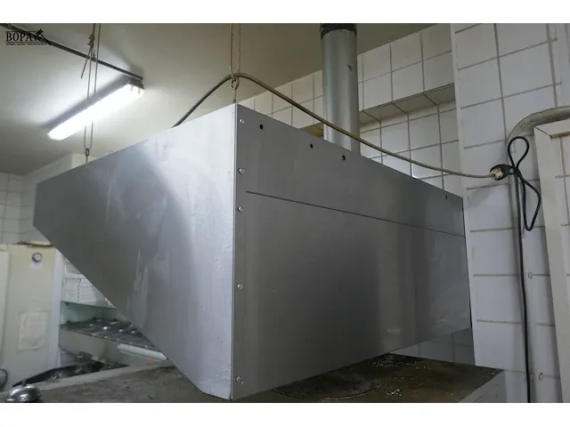 Lot 6 - rvs afzuigsysteem diamond - afbeelding 5 van  5