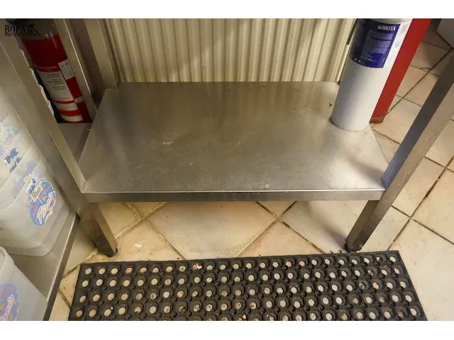 Lot 6 - rvs slagerij werktafel - afbeelding 3 van  3