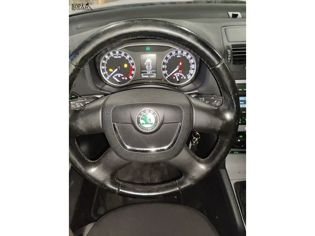 Lot 6 - skoda octavia (2012-chass.tmbct21z9d8009123) - afbeelding 3 van  19