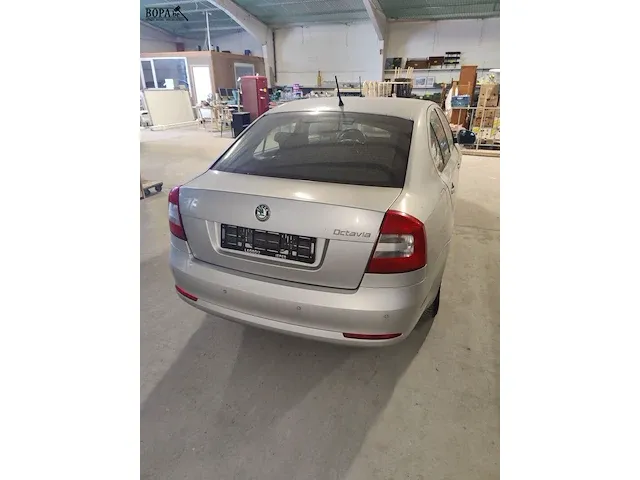 Lot 6 - skoda octavia (2012-chass.tmbct21z9d8009123) - afbeelding 12 van  19