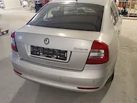 Lot 6 - skoda octavia (2012-chass.tmbct21z9d8009123) - afbeelding 12 van  19