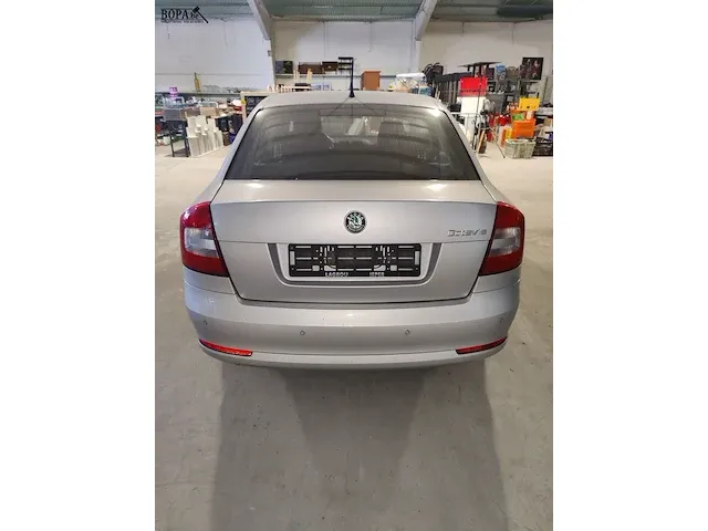 Lot 6 - skoda octavia (2012-chass.tmbct21z9d8009123) - afbeelding 14 van  19