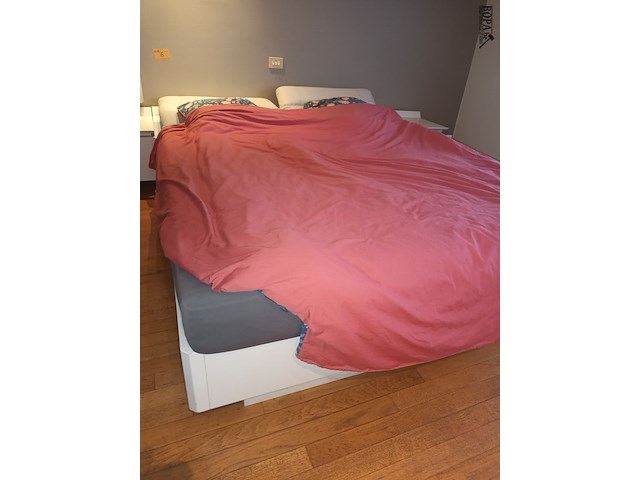 Lot 6 - tweepersoonsbed - afbeelding 1 van  3