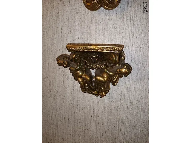 Lot 6 - vergulde spiegel met console - afbeelding 2 van  3