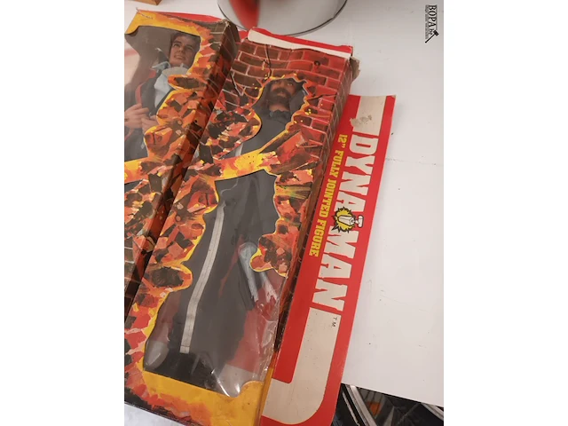 Lot 6 - vintage dynaman actiefiguur. 2 stuks - afbeelding 3 van  3