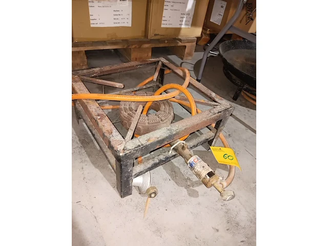 Lot 60 - gasbek voor grote potten - afbeelding 1 van  1