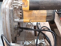 Lot 60 - invalzaagmachine powerplus - afbeelding 2 van  4