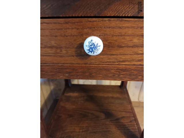 Lot 60 - nachtkastje - afbeelding 3 van  4