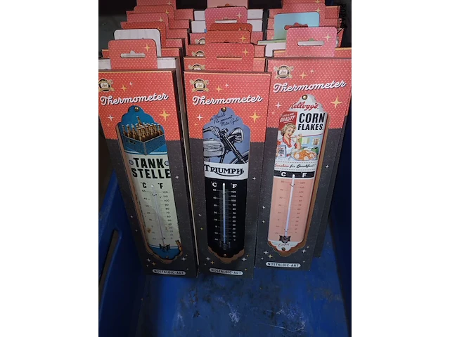 Lot 60 - nostalgische thermometer. 19 stuks - afbeelding 1 van  3