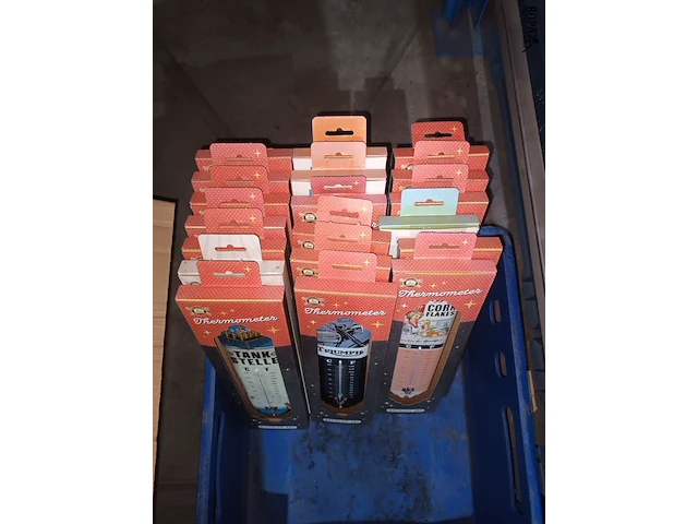 Lot 60 - nostalgische thermometer. 19 stuks - afbeelding 2 van  3
