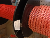 Lot 60 - touw, gaas, flexibels. inhoud rek - afbeelding 8 van  9