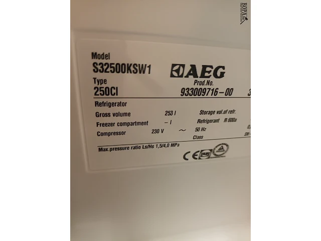 Lot 601 - koelkast aeg - afbeelding 4 van  5