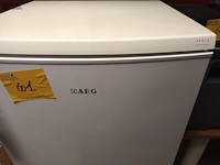 Lot 601 - koelkast aeg - afbeelding 5 van  5