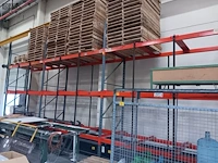 Lot 602 - rekken - afbeelding 2 van  2