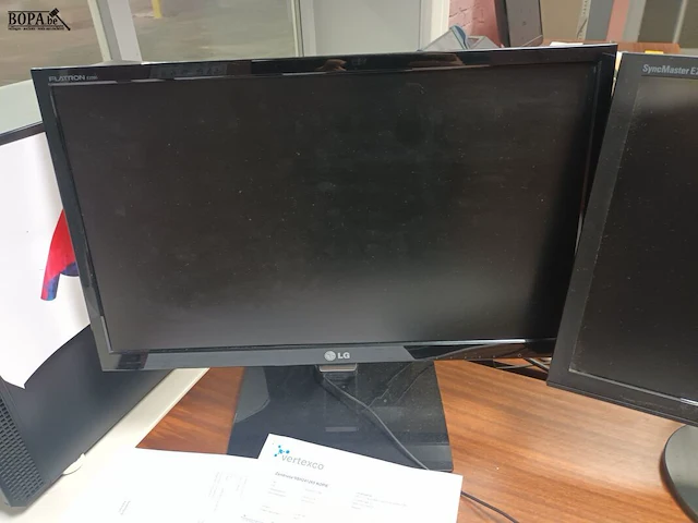 Lot 608 - computer configuratie - afbeelding 3 van  5