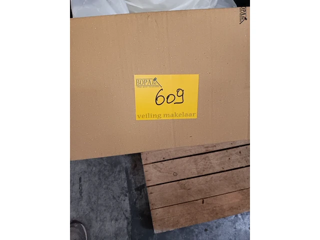 Lot 609 - trolley met haspel - afbeelding 2 van  2
