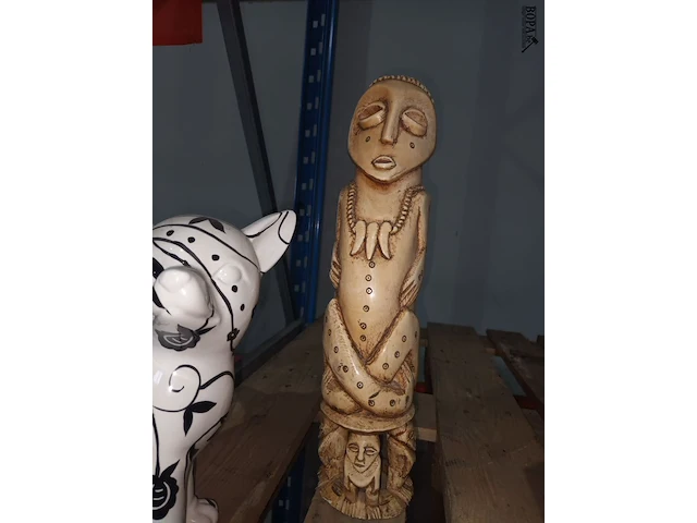 Lot 61 - beelden. 3 stuks - afbeelding 4 van  4