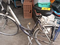 Lot 61 - damesfiets bull-dog - afbeelding 1 van  7