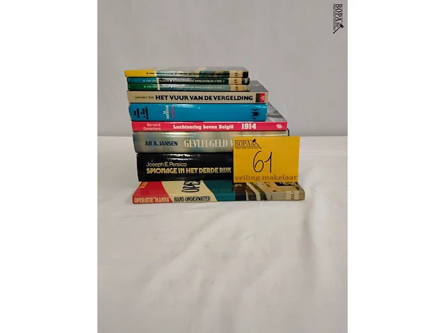 Lot 61 - lot boeken, luchtoorlog boven belgië, 9 stuks - afbeelding 1 van  1