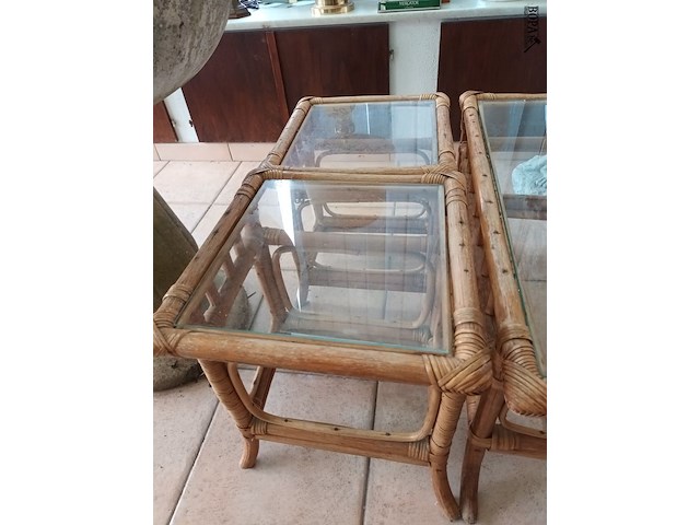 Lot 61 - rotan tafeltjes. 3 stuks - afbeelding 4 van  5