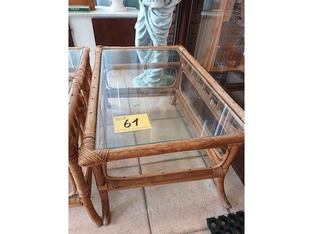 Lot 61 - rotan tafeltjes. 3 stuks - afbeelding 5 van  5