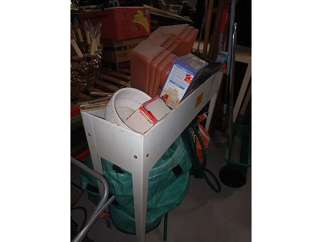 Lot 61 - tuinmateriaal - afbeelding 4 van  4