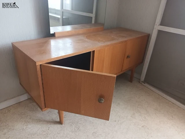 Lot 61 - vintage kaptafel - afbeelding 2 van  4