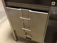 Lot 610 - bureau - afbeelding 2 van  3