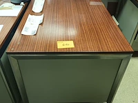 Lot 610 - bureau - afbeelding 3 van  3