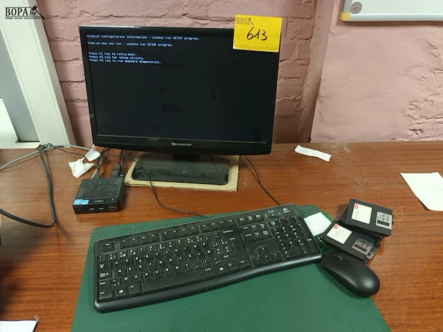 Lot 613 - computer configuratie - afbeelding 1 van  4