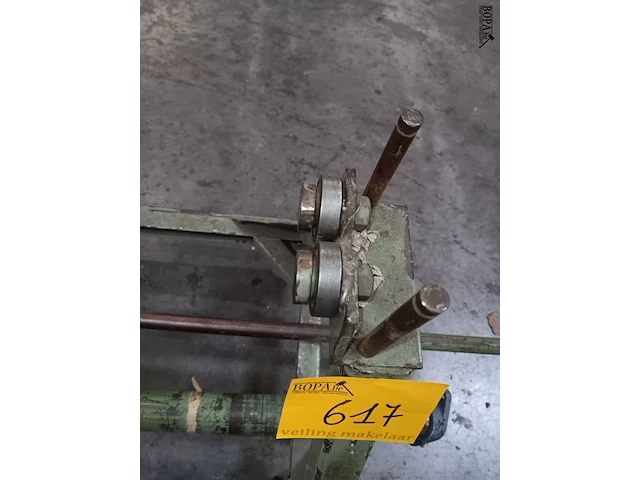 Lot 617 - kar - afbeelding 2 van  2