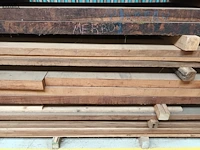 Lot 617 - lot houten balken - afbeelding 5 van  5