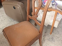 Lot 62 - eetkamerstoelen. 6 stuks - afbeelding 1 van  4