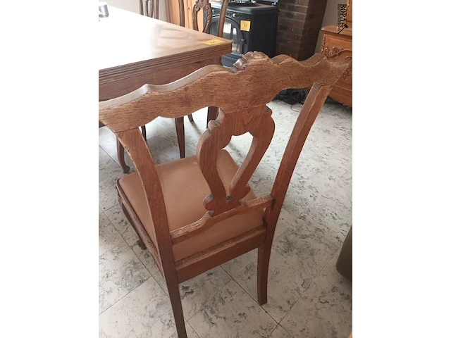 Lot 62 - eetkamerstoelen. 6 stuks - afbeelding 3 van  4