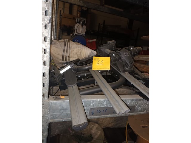 Lot 62 - fietsdrager menabo - afbeelding 3 van  3