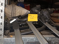 Lot 62 - fietsdrager menabo - afbeelding 3 van  3