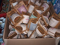 Lot 62 - groot lot koffietassen - afbeelding 2 van  6
